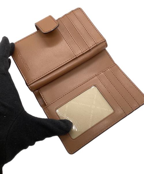 MICHAEL KORS（マイケル・コース）MICHAEL KORS (マイケル・コース) 2つ折り財布 ブラウンの古着・服飾アイテム