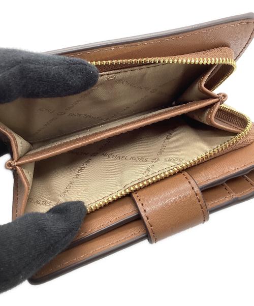MICHAEL KORS（マイケル・コース）MICHAEL KORS (マイケル・コース) 2つ折り財布 ブラウンの古着・服飾アイテム