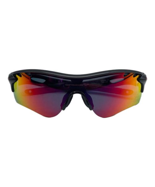 OAKLEY（オークリー）OAKLEY (オークリー) サングラス ブラック×レッドの古着・服飾アイテム