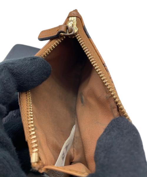 MCM（エムシーエム）MCM (エムシーエム) 3つ折り財布 ブラウン×ブラックの古着・服飾アイテム