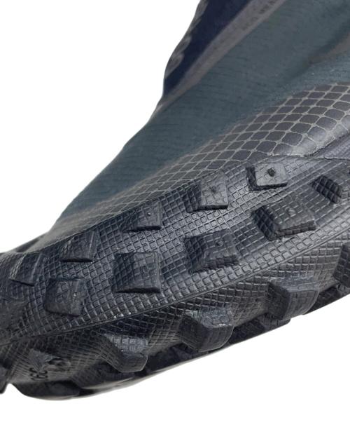 NIKE ACG（ナイキエーシージー）NIKE ACG (ナイキエージーシー) スニーカー ブラック サイズ:27の古着・服飾アイテム