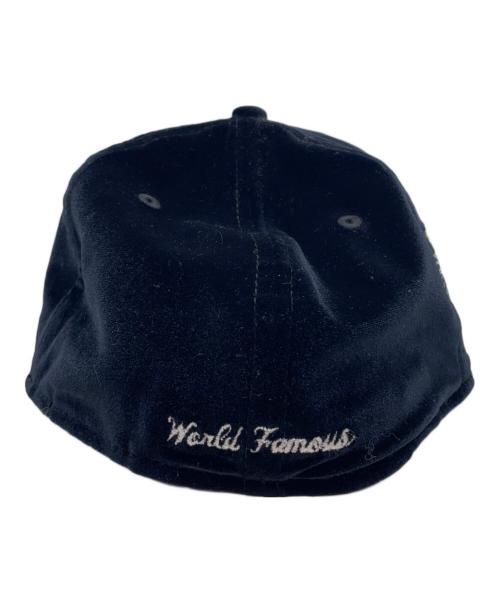 New Era（ニューエラ）New Era (ニューエラ) SUPREME (シュプリーム) ベロアキャップ ブラックの古着・服飾アイテム