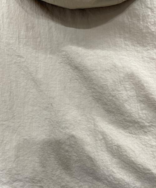 DESCENTE（デサント）DESCENTE (デサント) ヒートナビパフダウンジャケット ベージュ サイズ:Mの古着・服飾アイテム