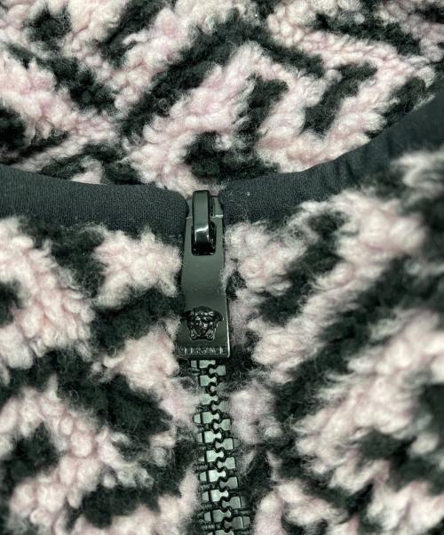 VERSACE（ヴェルサーチェ）VERSACE (ヴェルサーチェ) ボアジャケット ピンク×ブラック サイズ:48の古着・服飾アイテム