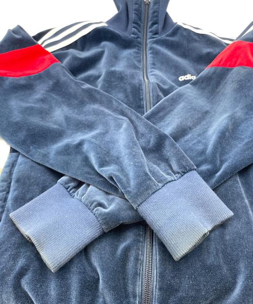 adidas Originals（アディダスオリジナル）adidas Originals (アディダスオリジナル) ベロアジャケット レッド×ネイビー サイズ:Lの古着・服飾アイテム