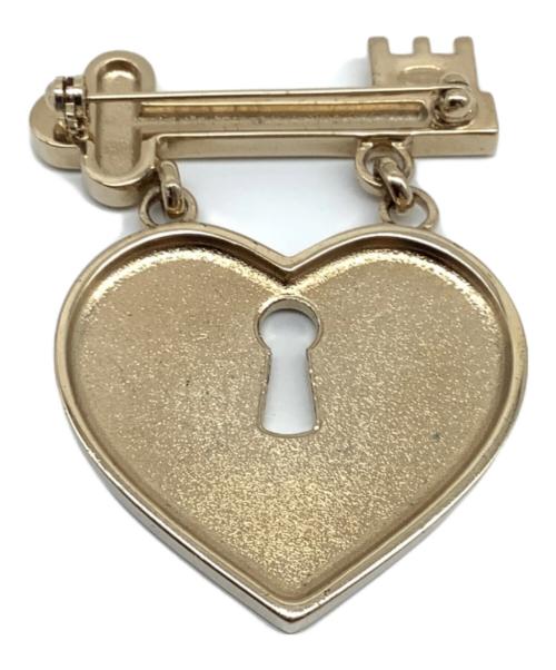 CHANEL（シャネル）CHANEL (シャネル) ハートロックブローチ ゴールド×ピンクの古着・服飾アイテム