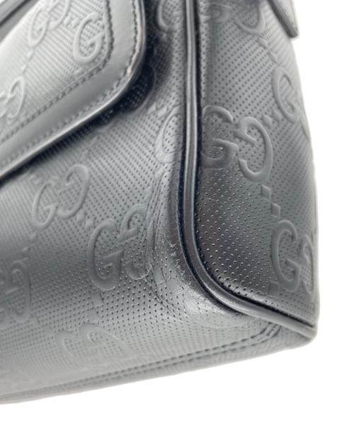 GUCCI（グッチ）GUCCI (グッチ) GGエンボス メッセンジャーバッグ ブラックの古着・服飾アイテム