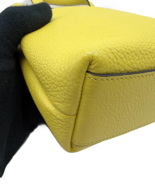 Salvatore Ferragamo（サルヴァトーレ フェラガモ）Salvatore Ferragamo (サルヴァトーレ フェラガモ) ショルダーバッグ イエローの古着・服飾アイテム