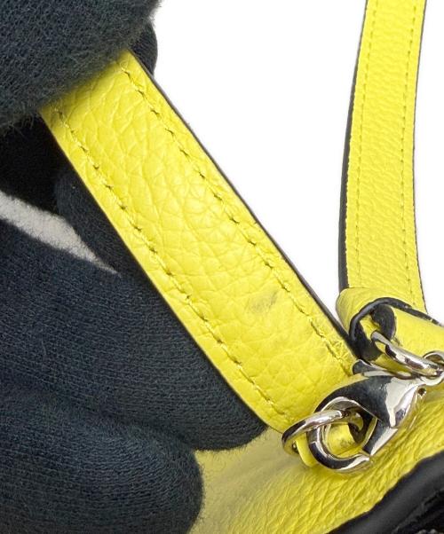 Salvatore Ferragamo（サルヴァトーレ フェラガモ）Salvatore Ferragamo (サルヴァトーレ フェラガモ) ショルダーバッグ イエローの古着・服飾アイテム