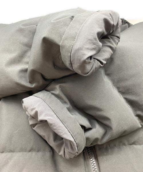 WILLY CHAVARRIA（ウィリーチャバリア）WILLY CHAVARRIA (ウィリーチャバリア) WISM (ウィズム) ダウンコート ブラック サイズ:42の古着・服飾アイテム