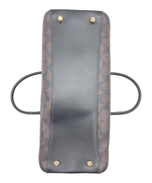 COACH（コーチ）COACH (コーチ) ダーシー キャリーオール・シグネチャー2WAYバッグ ブラウンの古着・服飾アイテム