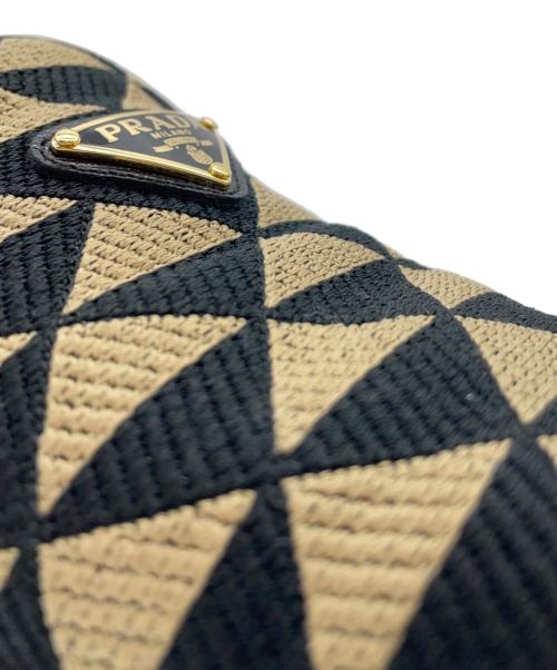 PRADA（プラダ）PRADA (プラダ) スニーカー ベージュ サイズ:35の古着・服飾アイテム