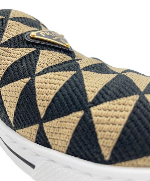 PRADA（プラダ）PRADA (プラダ) スニーカー ベージュ サイズ:35の古着・服飾アイテム