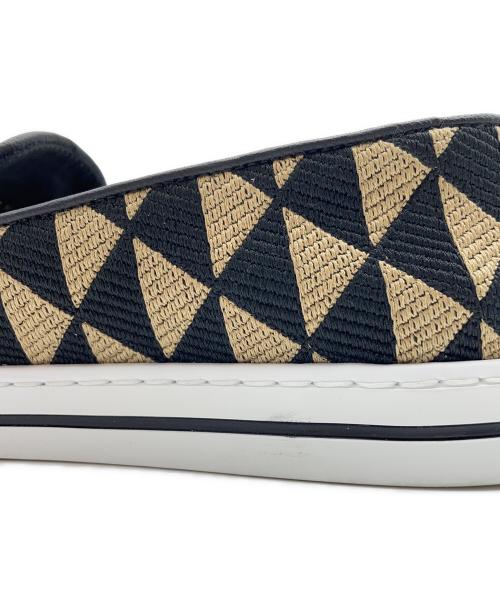 PRADA（プラダ）PRADA (プラダ) スニーカー ベージュ サイズ:35の古着・服飾アイテム