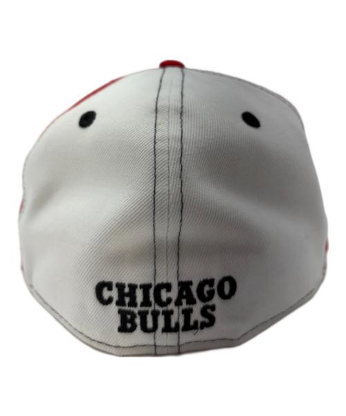New Era（ニューエラ）New Era (ニューエラ) 59FIFTY CHICAGO BULLS ブラック×レッド サイズ:SIZE 7 1/2(59.6cm)の古着・服飾アイテム