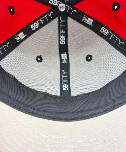 New Era（ニューエラ）New Era (ニューエラ) 59FIFTY CHICAGO BULLS ブラック×レッド サイズ:SIZE 7 1/2(59.6cm)の古着・服飾アイテム