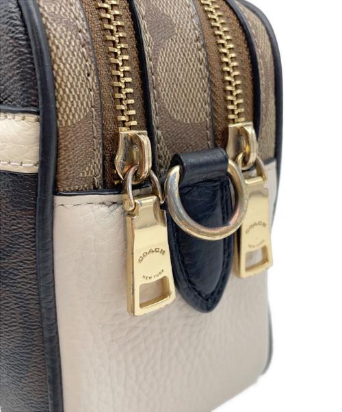 COACH（コーチ）COACH (コーチ) ショルダーバッグ ベージュの古着・服飾アイテム