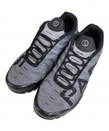 NIKE×Paris Saint-Germain（ナイキ×パリサンジェルマン）の古着「AIR MAX PLUS"Black/Particle Grey"」｜ブラック