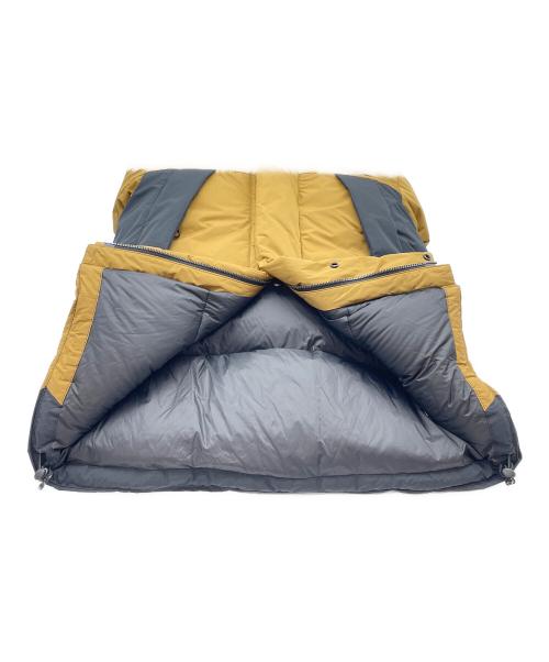 FIRST DOWN（ファーストダウン）FIRST DOWN (ファーストダウン) マウンテンダウンジャケット ベージュ×ブラック サイズ:Sの古着・服飾アイテム