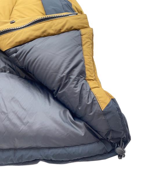 FIRST DOWN（ファーストダウン）FIRST DOWN (ファーストダウン) マウンテンダウンジャケット ベージュ×ブラック サイズ:Sの古着・服飾アイテム