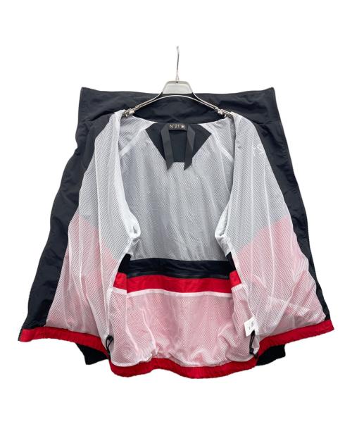 N°21（ヌメロヴェントゥーノ）N°21 (ヌメロヴェントゥーノ) FILA (フィラ) ナイロンフーデッドジャケット ブラック サイズ:Mの古着・服飾アイテム