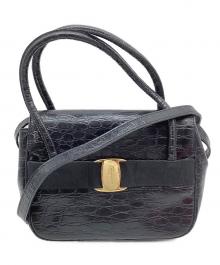 Salvatore Ferragamo（サルヴァトーレ フェラガモ）の古着「ヴァラクロコ型押し2WAYバッグ」｜ブラック