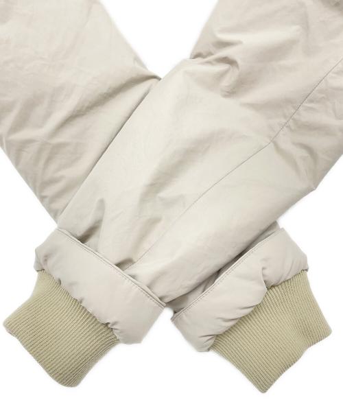 Y(dot) BY NORDISK（ワイドット バイ ノルディスク）Y(dot) BY NORDISK (ワイドット バイ ノルディスク) ダウンコート ベージュ サイズ:Mの古着・服飾アイテム