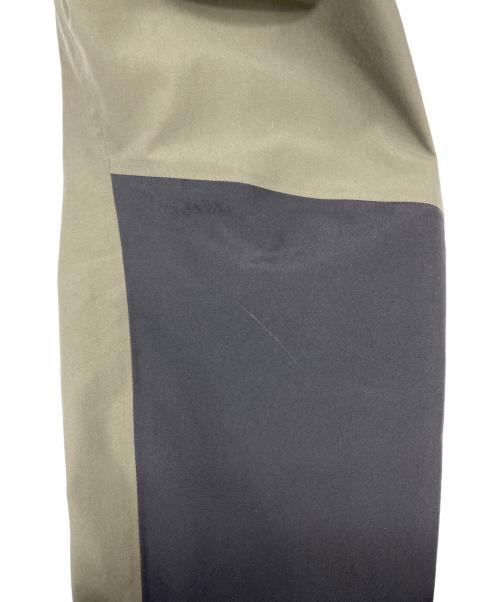 THE NORTH FACE（ザ ノース フェイス）THE NORTH FACE (ザ ノース フェイス) マウンテンジャケット カーキ×ブラック サイズ:Mの古着・服飾アイテム