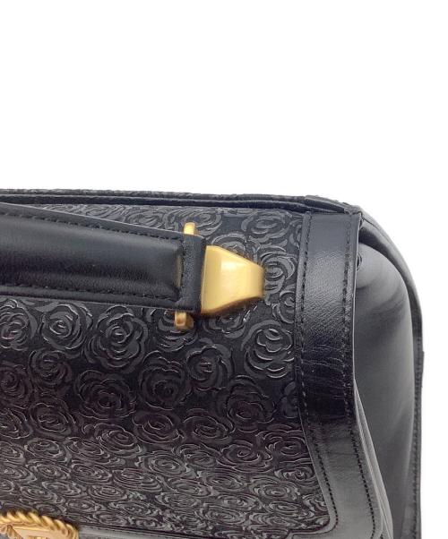 印傳屋（インデンヤ）印傳屋 (インデンヤ) ハンドバッグ ブラック×ゴールドの古着・服飾アイテム