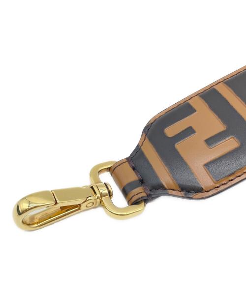 FENDI（フェンディ）FENDI (フェンディ) ミニストラップユー ブラウンの古着・服飾アイテム