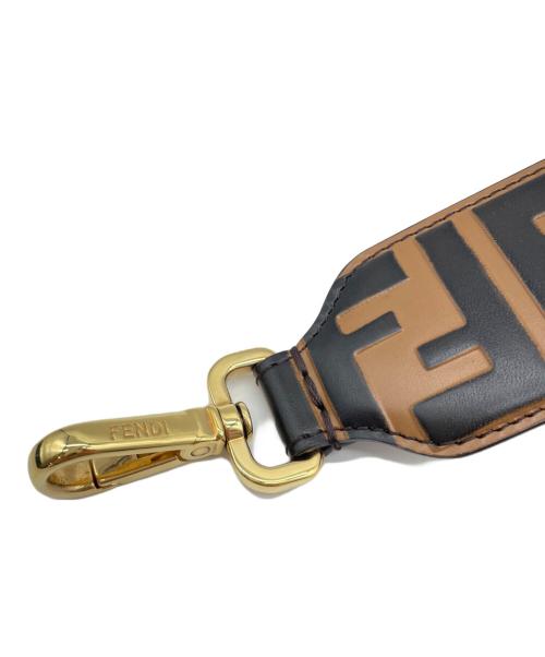 FENDI（フェンディ）FENDI (フェンディ) ミニストラップユー ブラウンの古着・服飾アイテム