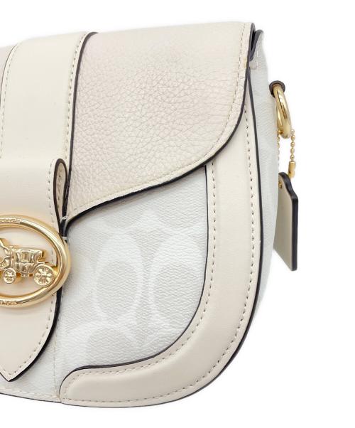 COACH（コーチ）COACH (コーチ) ショルダーバッグ ベージュ×ホワイトの古着・服飾アイテム