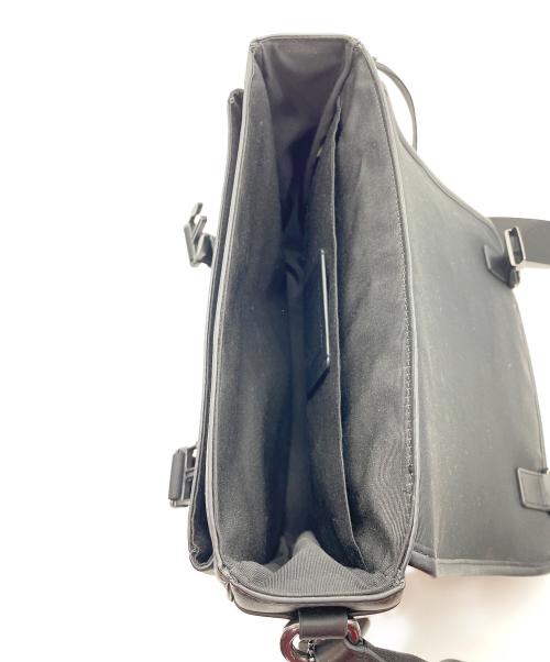 COACH（コーチ）COACH (コーチ) フラップショルダーバッグ ブラックの古着・服飾アイテム