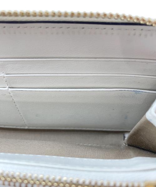 JIMMY CHOO（ジミーチュウ）JIMMY CHOO (ジミーチュウ) 長財布 ホワイトの古着・服飾アイテム