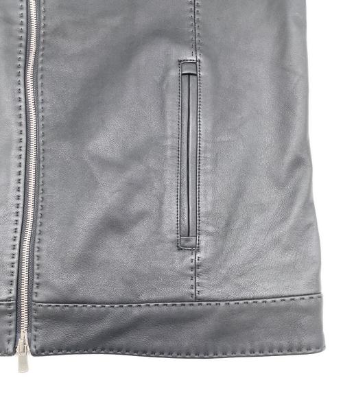 MEN'S BIGI（メンズビギ）MEN'S BIGI (メンズビギ) ラムレザークローム タンニングジャケット ブラック サイズ:03の古着・服飾アイテム