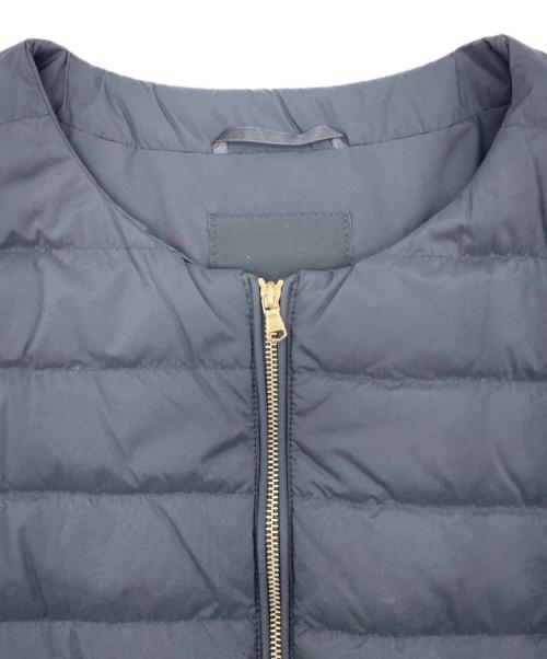 TATRAS（タトラス）TATRAS (タトラス) Demi-Luxe Beams (デミルクス ビームス) ノーカラーライトダウンジャケット ブラック サイズ:03の古着・服飾アイテム