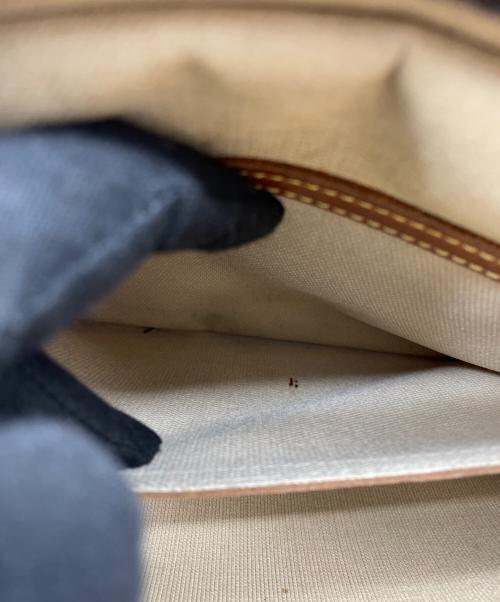 LOUIS VUITTON（ルイ ヴィトン）LOUIS VUITTON (ルイ ヴィトン) ショルダーバッグ ブラウンの古着・服飾アイテム