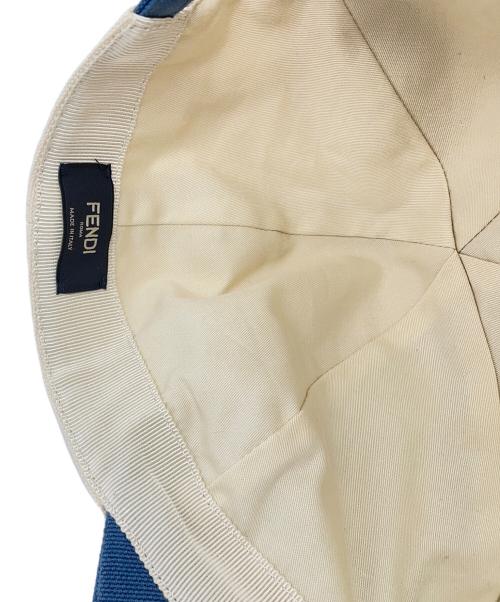 FENDI（フェンディ）FENDI (フェンディ) White Cotton Baseball Cap ホワイト×ブルーの古着・服飾アイテム