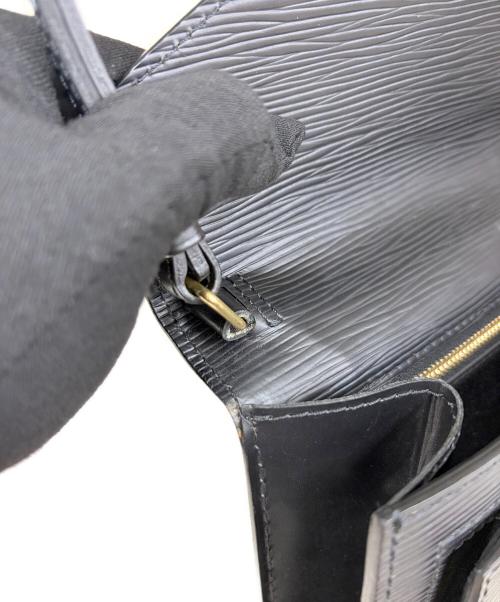 LOUIS VUITTON（ルイ ヴィトン）LOUIS VUITTON (ルイ ヴィトン) セカンドバッグ エピ セリエドラゴンヌ ブラックの古着・服飾アイテム