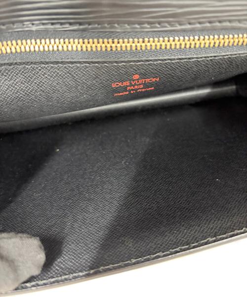 LOUIS VUITTON（ルイ ヴィトン）LOUIS VUITTON (ルイ ヴィトン) セカンドバッグ エピ セリエドラゴンヌ ブラックの古着・服飾アイテム