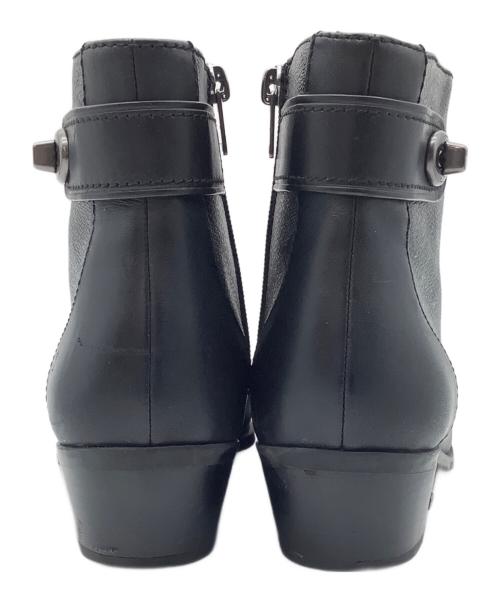 COACH（コーチ）COACH (コーチ) シグネチャー ショートブーツ グレー×ブラック サイズ:EUR 38.5の古着・服飾アイテム