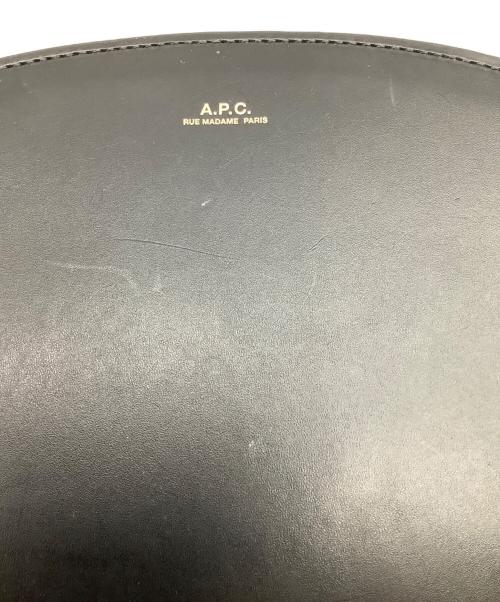 A.P.C.（アーペーセー）A.P.C. (アーペーセー) ショルダーバッグ ブラックの古着・服飾アイテム