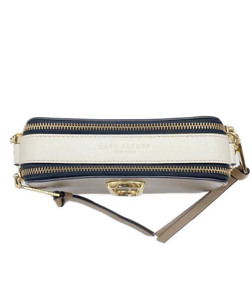 MARC JACOBS（マークジェイコブス）MARC JACOBS (マークジェイコブス) スナップショット ベージュの古着・服飾アイテム