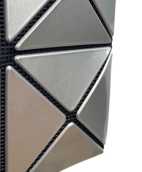 ISSEY MIYAKE（イッセイミヤケ）ISSEY MIYAKE (イッセイミヤケ) ショルダーバッグ ホワイトの古着・服飾アイテム