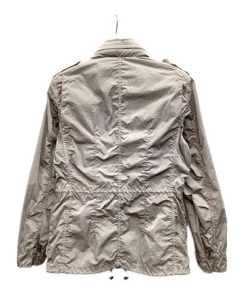 HEVO（イーヴォ）HEVO (イーヴォ) ナイロンジャケット ベージュ サイズ:48の古着・服飾アイテム
