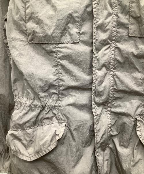 HEVO（イーヴォ）HEVO (イーヴォ) ナイロンジャケット ベージュ サイズ:48の古着・服飾アイテム