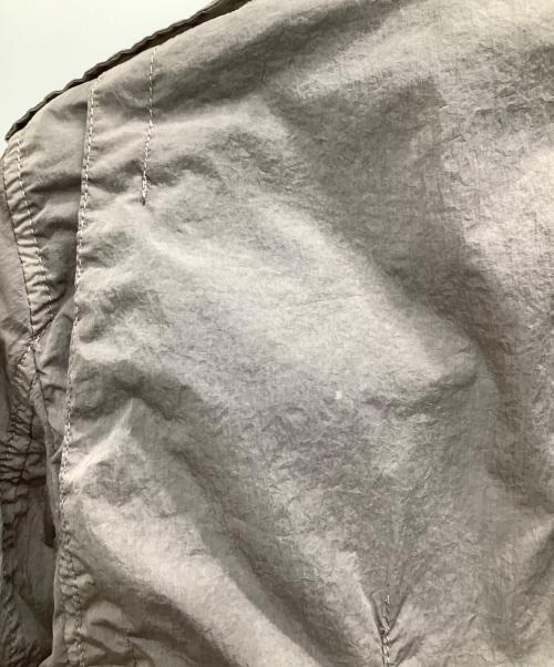 HEVO（イーヴォ）HEVO (イーヴォ) ナイロンジャケット ベージュ サイズ:48の古着・服飾アイテム