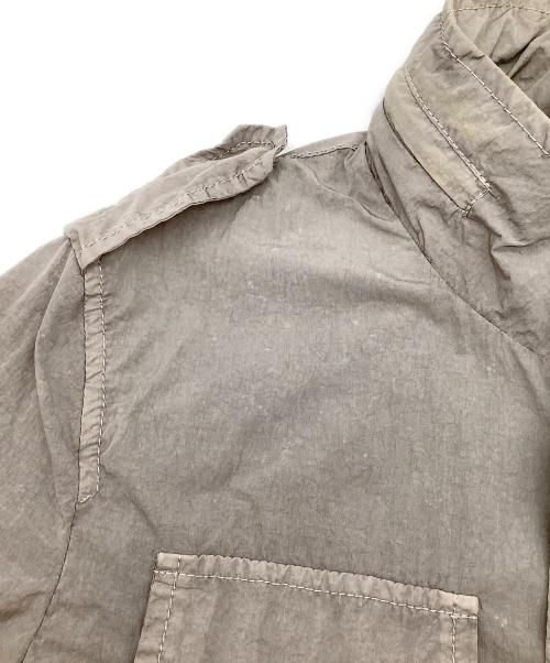 HEVO（イーヴォ）HEVO (イーヴォ) ナイロンジャケット ベージュ サイズ:48の古着・服飾アイテム