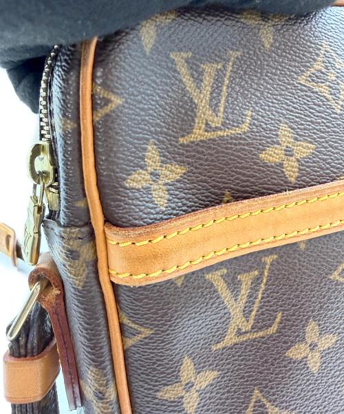 LOUIS VUITTON（ルイ ヴィトン）LOUIS VUITTON (ルイ ヴィトン) ショルダーバッグ モノグラム ダヌーヴ ブラウンの古着・服飾アイテム