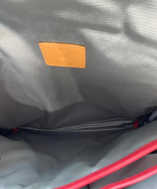 MCM（エムシーエム）MCM (エムシーエム) スタッズリュック ピンクの古着・服飾アイテム